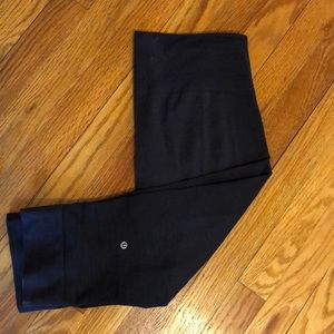 Lululemon Capri size 6